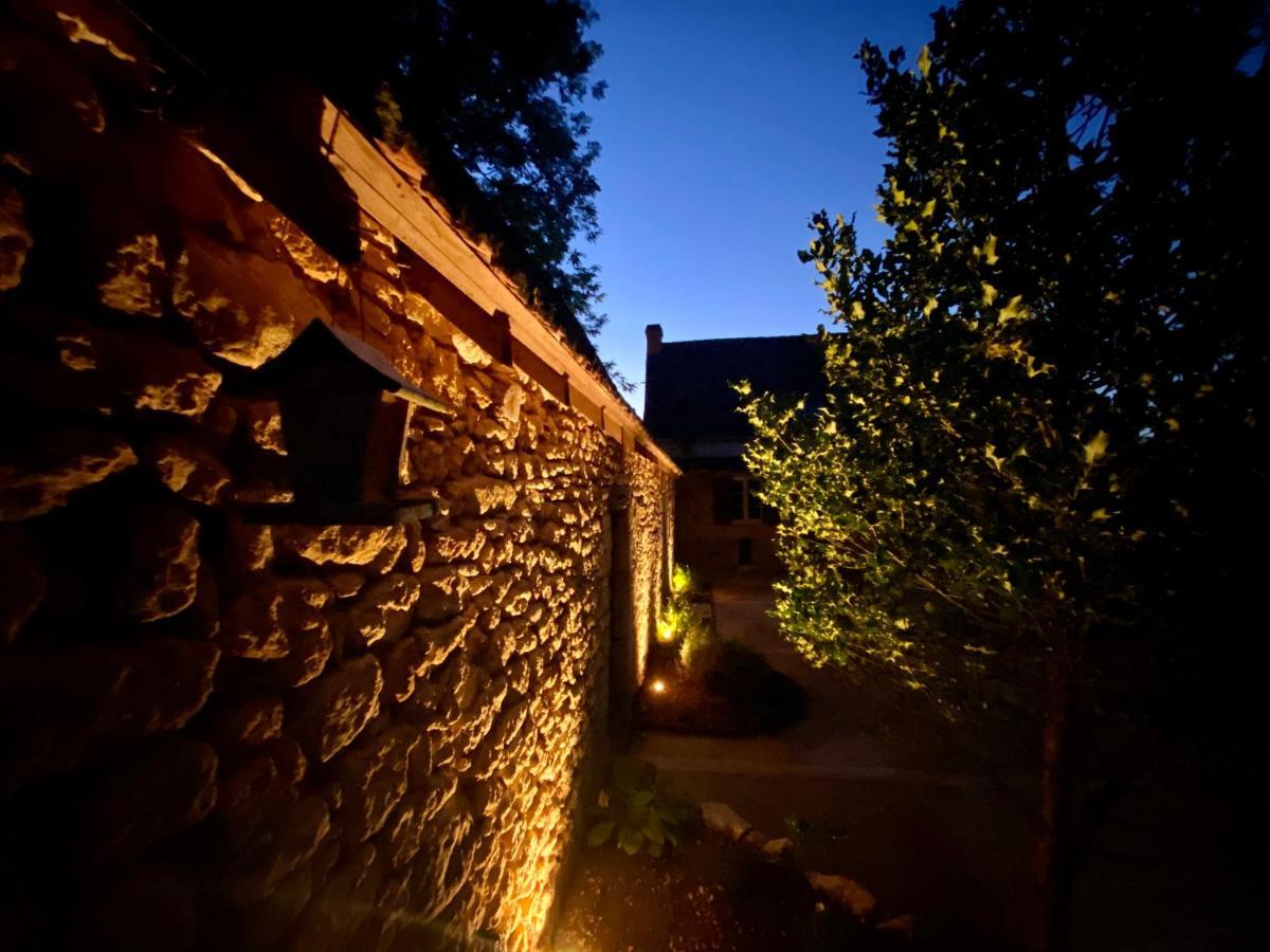 Domaine De Cazal - Chambres D'Hotes Avec Piscine Au Coeur De 26 Hectares De Nature Preservee Saint-Cyprien  Exterior photo