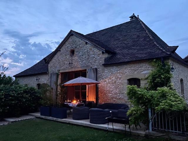 Domaine De Cazal - Chambres D'Hotes Avec Piscine Au Coeur De 26 Hectares De Nature Preservee Saint-Cyprien  Exterior photo